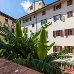 Classic Borgo Apostoli By Mmega