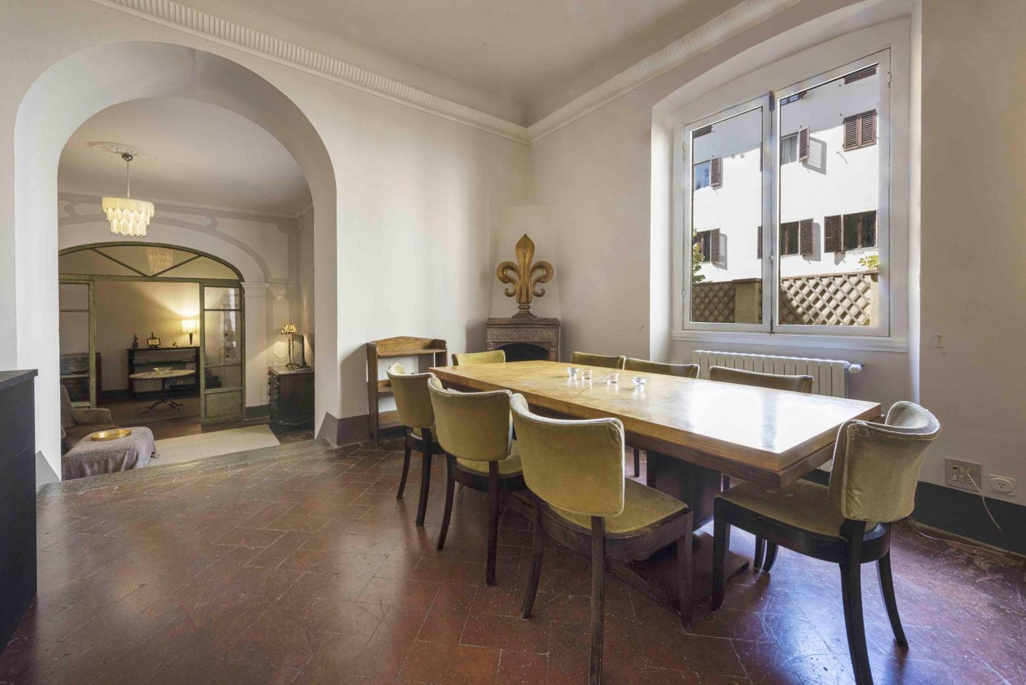 Classic Borgo Apostoli By Mmega *